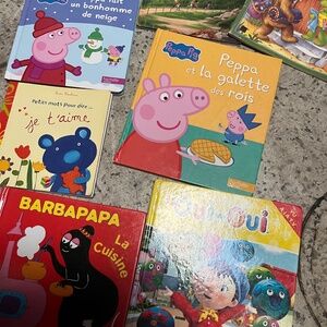 Lot of 7 books- French for children / kids